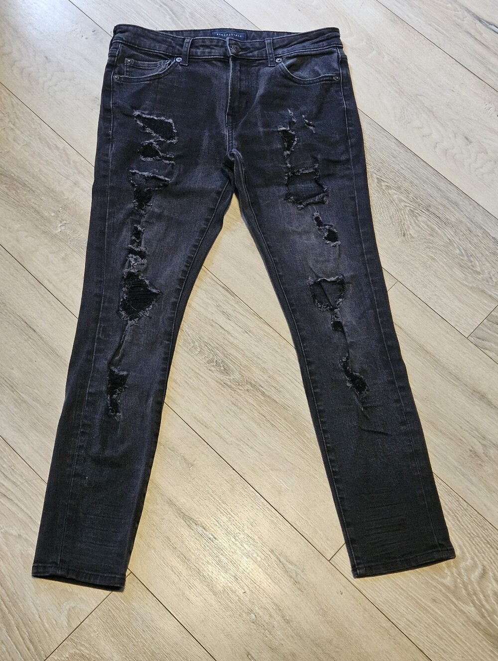 Aéropostale Super Skinny Black Distressed Jeans Men's 30/30